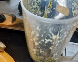A picture of step 2 of Pudina and spinach chutney.
