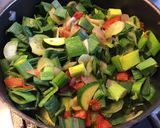 Une image de l'étape 5 de Soupe automnale aux poireaux courgettes tomates et concombre.