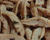 Foto langkah ke 2 dari resep Kue bawang gunting (super harum bawang banget).