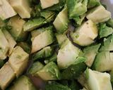 Foto del paso 2 de la receta: Ceviche Tropical de Camarón