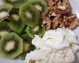 صورة لخطوة 1 من وصفة بوظه بالكيوي وجوز 🍧🥝