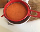 Foto del passaggio 4 della ricetta Spaghetti di calamaro con crema di finocchio e frullato di datterini piccante