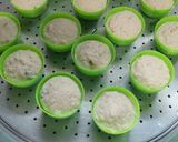 Foto langkah ke 4 dari resep Bekal simple TaTel (tahu telor) kukus.