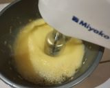 Foto langkah ke 3 dari resep Bolu pisang panggang 1 telur.