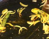 A picture of step 2 of Sambhar.