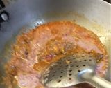 A picture of step 4 of Green shimla mirch gravy.