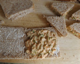 Foto del paso 2 de la receta: Sándwiches “de dedo” rellenos de mousse de merluza y palmitos