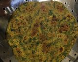 A picture of step 3 of Palak paratha.