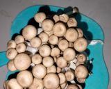 Foto langkah ke 1 dari resep Tumis Jamur Shimeji.