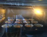 Foto langkah ke 5 dari resep Kue SoesSource: IG.