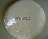 Foto langkah ke 6 dari resep Cupcake Lembut tanpa Emulsifier.