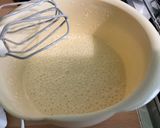 Une image de l'étape 5 de Gâteau au skyr abricots et groseilles (sucre glace et levure).