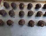 Foto langkah ke 2 dari resep Bola-Bola Coklat.
