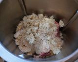 Foto del passaggio 2 della ricetta Polpettone al Pistacchio (ricetta anche per Bimby) con contorno di funghi e piselli