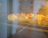 Foto langkah ke 7 dari resep Yorkshire Pudding.