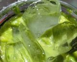 Foto langkah ke 3 dari resep Es Alpukat Kocok Simple.