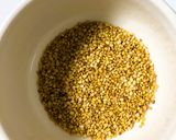 A picture of step 1 of Bhaja Muger Dal (Roasted Moong Dal / Green Gram Lentil - Bengali Style).
