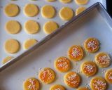 Foto langkah ke 5 dari resep Burger Cookies.