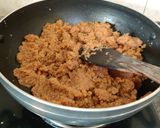 A picture of step 5 of Sooji Besan Halwa.