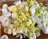 Une image de l'étape 19 de Soupe de légumes aux aromates, ail frais et fumet de porc.