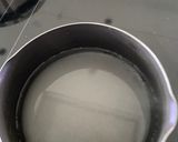 A picture of step 2 of Custard semolina shiro.