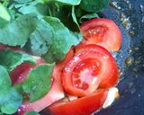 Hình bước làm 2 của món 🌱 Cải Xoong Xào Cà Chua (Vegan)
