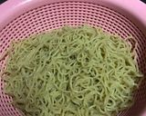 A picture of step 5 of Delicious Wonton Noodle Soup <3<3<3.