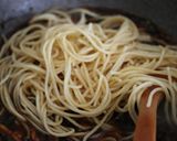 Gambar langkah 3 resipi Spagetthi Goreng Kicap Sichuan #pinkBoxcereal #cook4shafvol2 #kicapdancili.