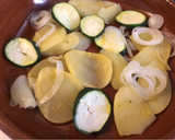 Foto del paso 2 de la receta: Cazuela de rape y gambas 🦐 con verduras al micro (lékué)