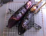 Foto del passaggio 4 della ricetta Melanzane arrostite alla giapponese "yakinasu"