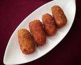 पोटॅटो क्रोकेट्स (potato croquettes recipe in marathi) रेसिपी स्टेप 8 फोटो 