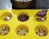 A picture of step 5 of Chocolate Nuts Bark.