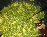 Foto langkah ke 4 dari resep Tumis Kacang Panjang Jagung Manis.