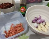 Foto langkah ke 2 dari resep Chili oil.