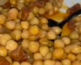 Foto del paso 4 de la receta: Garbanzos fritos con chori en 5 minutos