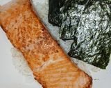 รูปขั้นตอนการทำที่ 4 ของ ข้าวหน้าแซลมอนย่างเกลือ | Salt-grilled Salmon Rice Bowl
