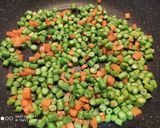 A picture of step 2 of Long beans omelette.