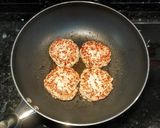 A picture of step 4 of Pork Hamburg Steak with Baked Cauliflower.