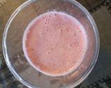Une image de l'étape 2 de Smoothie framboises banane miel.