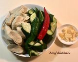 小黃瓜炒麵腸 / 家常菜的食譜步驟1照片