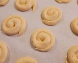 A picture of step 5 of Easy Langue de chat cookie.