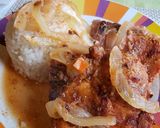 Foto del paso 2 de la receta: Chuletas de cerdo a la cerveza y salsa de tomate