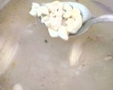 Foto del paso 4 de la receta: Pozole blanco de pollo (con maíz precocido)