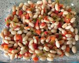 Foto del paso 1 de la receta: Ensalada de Alubias blancas de bote
