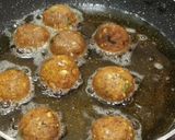 A picture of step 5 of Protein packed healthy cheeseballs.