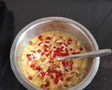 A picture of step 2 of Mix Fruits custard pudding.