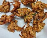 ઓનીયન પકોડા (Onion Pakoda Recipe In Gujarati) રેસીપી સ્ટેપ5ફોટો