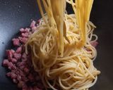 A picture of step 3 of Spaghetti alla Carbonara.