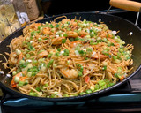A picture of step 3 of Noodles with Shrimp and Lemon.