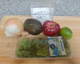 Foto del paso 1 de la receta: Fajitas de pollo con guacamole y queso